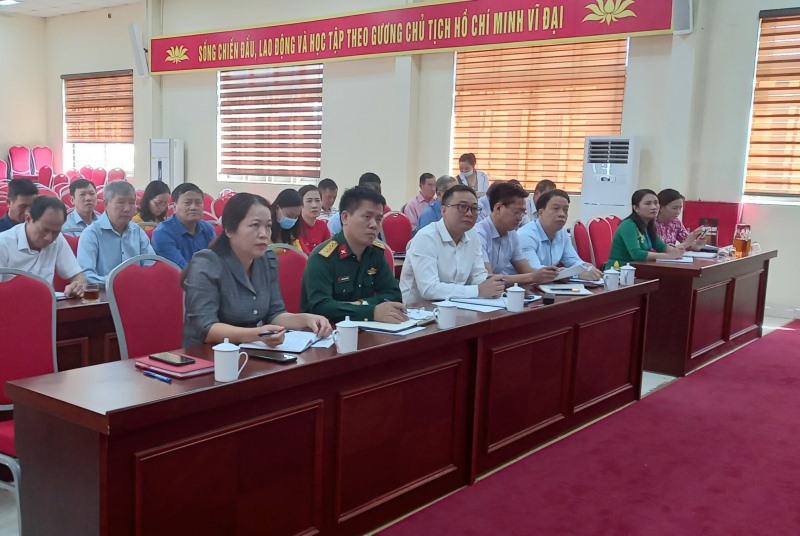 Sáng ngày 17/10/2022, Đảng ủy phường Bãi Cháy tổ chức hội nghị tổng kết 10 năm thực hiện Nghị quyết trung ương 8 khoá XI về chiến lược bảo vệ tổ quốc trong tình hình mới.